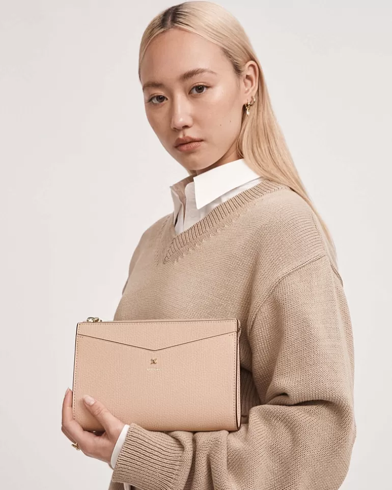 Fashion D-Vine Medium Pouch Pouches